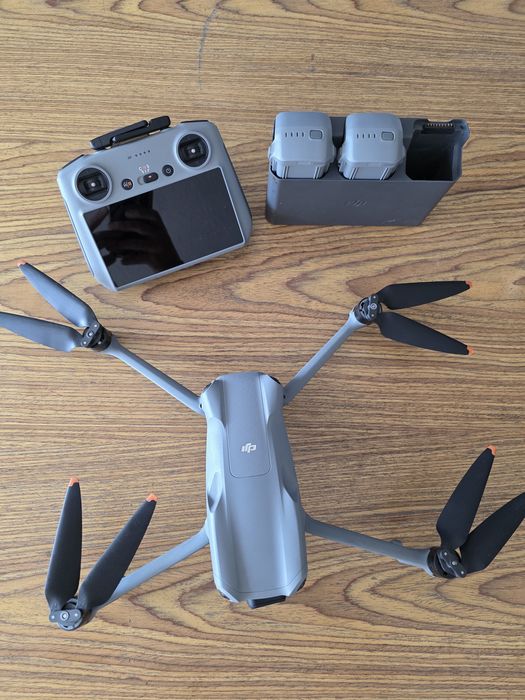 Дрон DJI AIR 3 combo