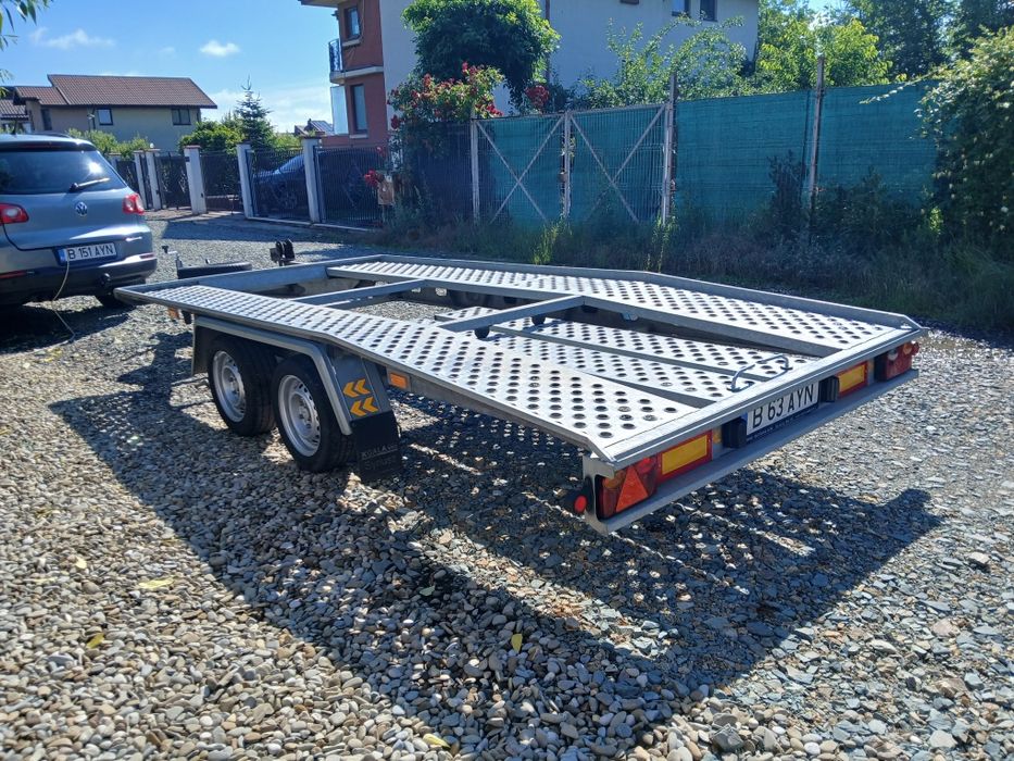 Vând platforma auto syriusz remorca auto aproape noua