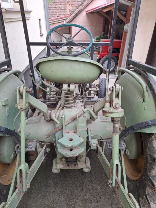 Tractor agricol Elvetian