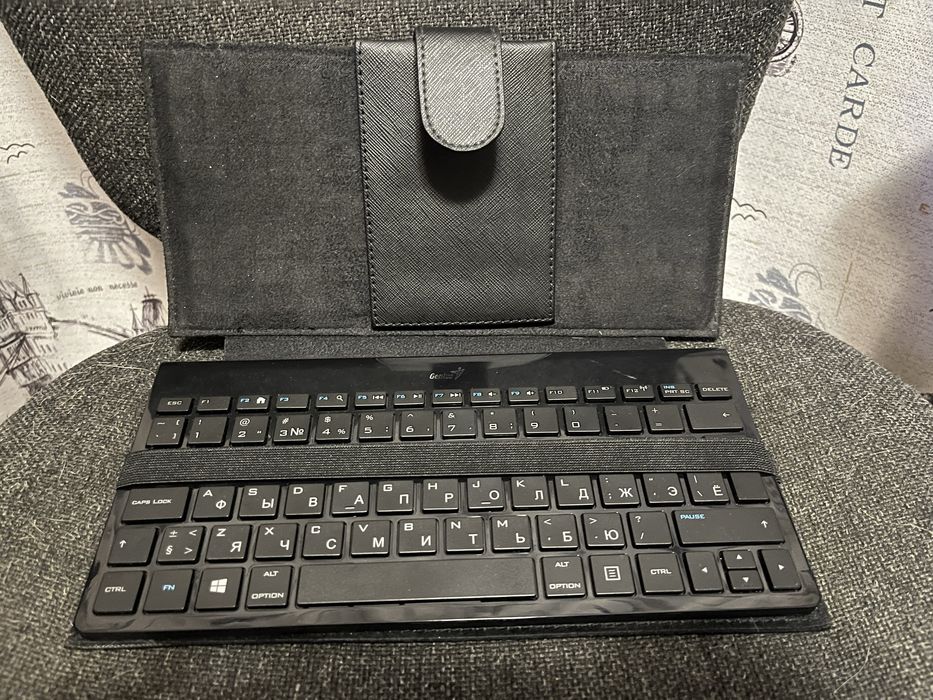 Bluetooth клавиатура