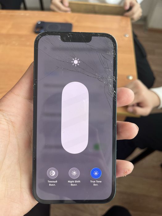 Айфон 13 черный.