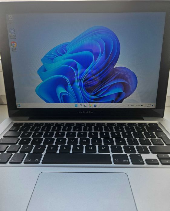 Macbook Pro 13 Core i5 Mac OS и Windows 11, добра батерия