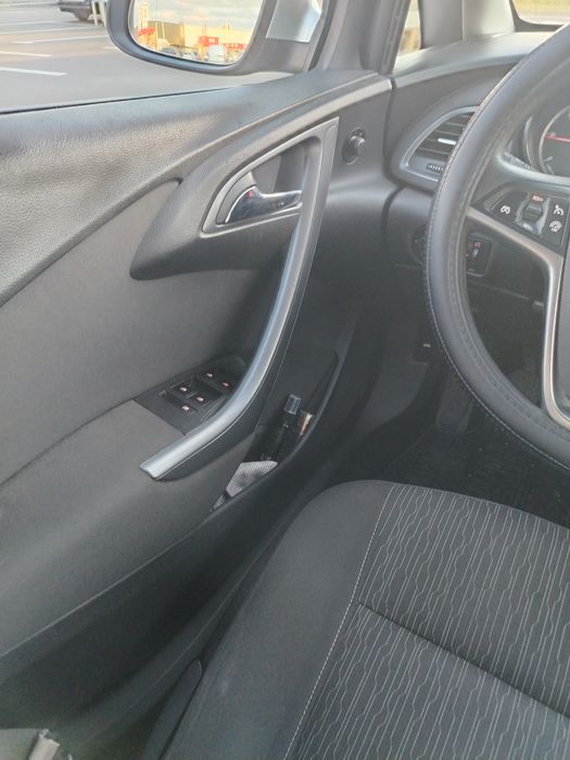 OPEL Astra 2013 — imagine 3