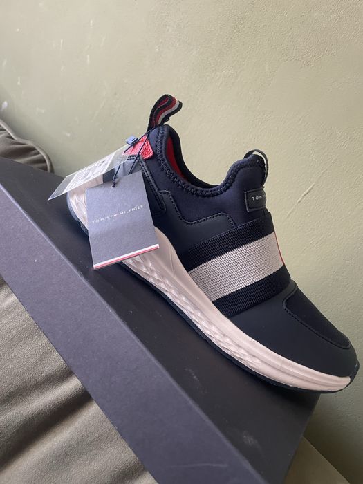 Маратонки женски