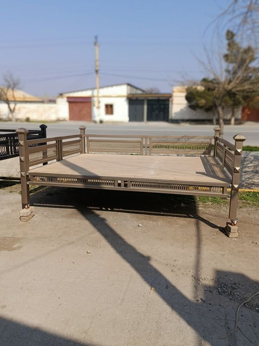 Metal chorpoya (tapchan)