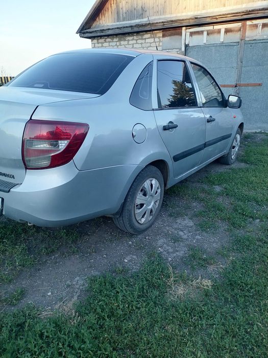 Продам автомобиль Лада Гранта