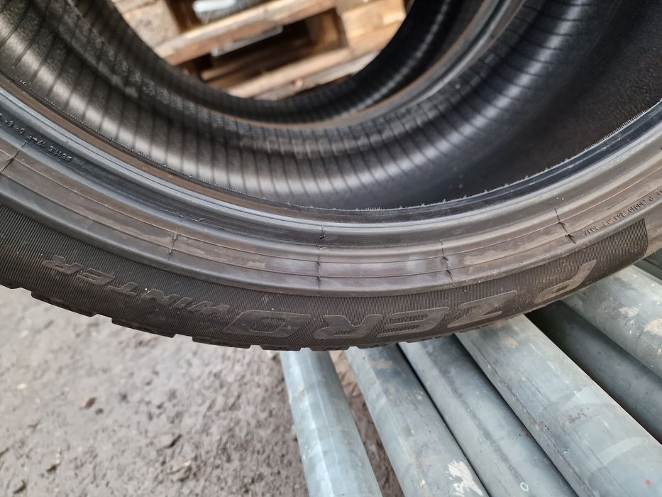 Anvelope 295/35R20 marca Pirelli, DOT 2020, 6 mm