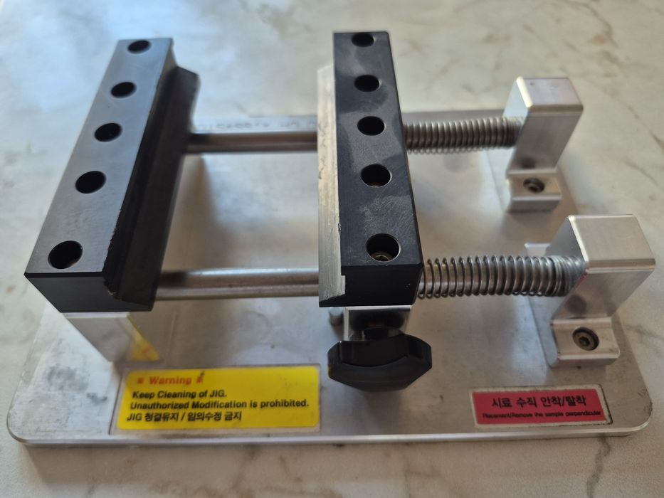 Держатель для ремонта телефона