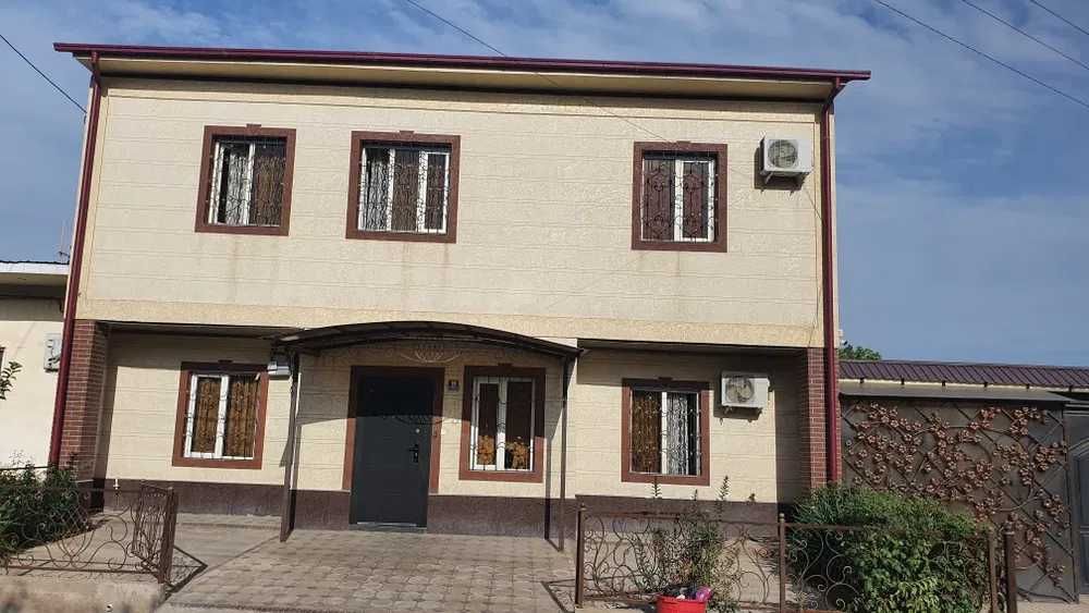 Продаётся 2-этажный коттедж 180 м² с ремонтом в Ташкенте
