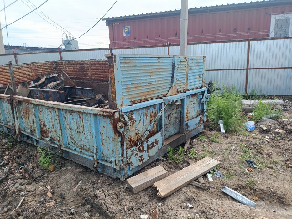 Продам кузов КамАЗ самосвал с подрамником.