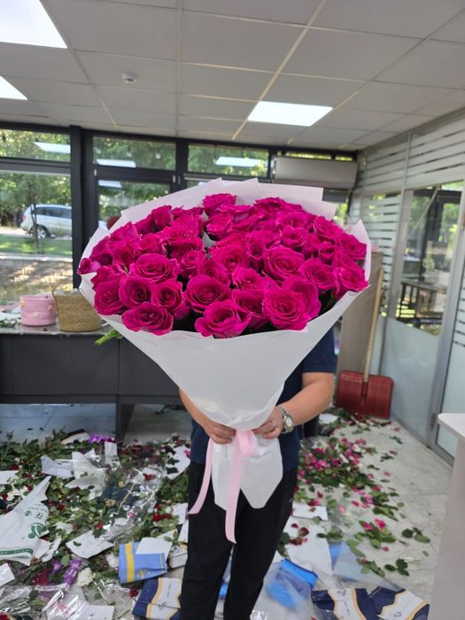 Продам Роза 51 шт