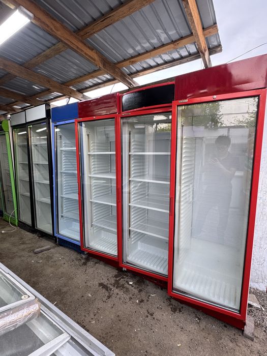 Продам витрины холодильнике