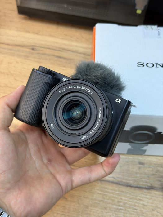 Фотоаппарат Sony ZV-E10