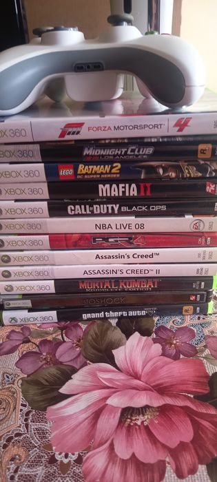 Vând Xbox 360 urgent
