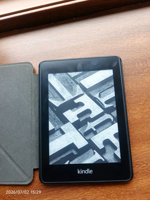 Amazon Kindle Paperwhite 4 (Generația 10) – 8GB, Waterproof, Wi-Fi, touch, iluminat