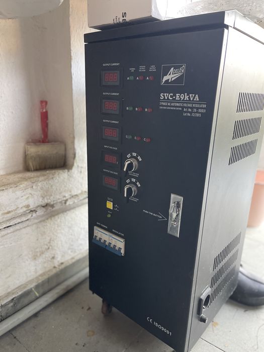 Stabilizator Tensiune Curent Trifazic cu servomotor 9 kVa