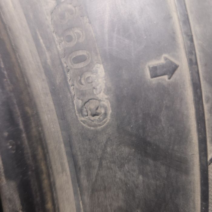 Продам пара калёс зимный