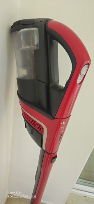 Ръчна прахосмукачка miele миеле trflex HX 1 runner power smul 5