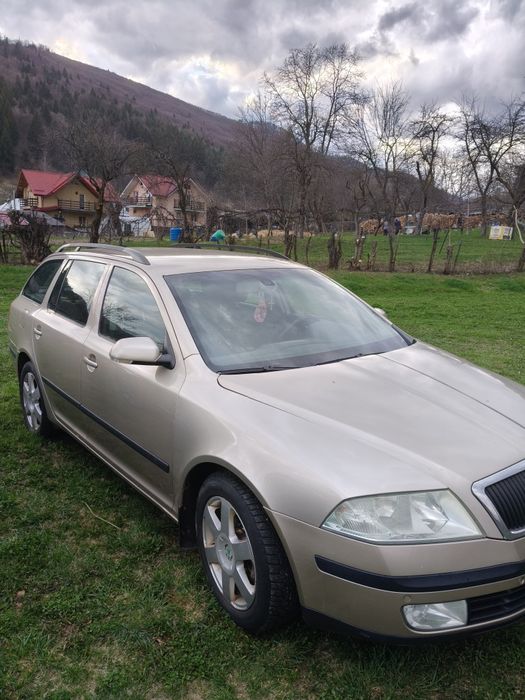 Vând Skoda Octavia 2005 sau schimb cu teren adaug diferența