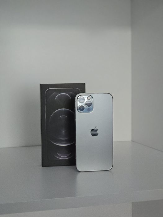 Iphone 12 pro 128GB Graphite в много добро състояние