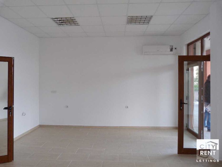 110679 Козметичен салон под наем до Стадиона във Велико Търново