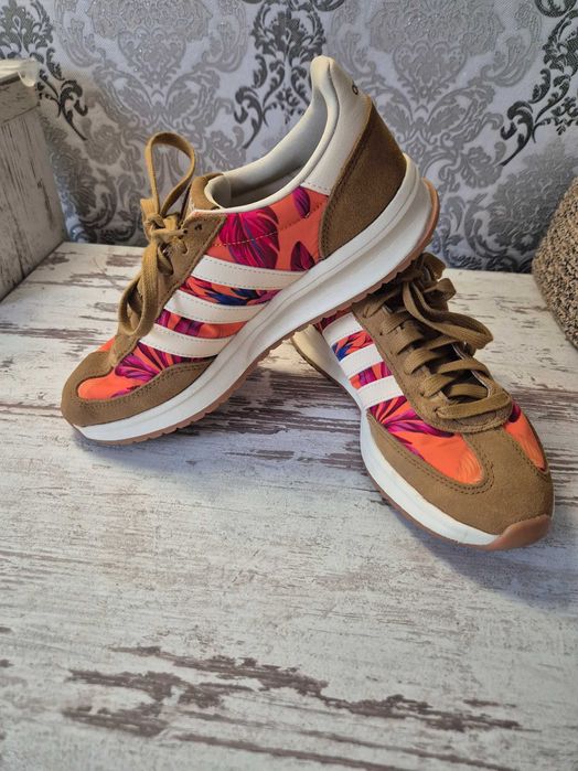 Оригинални маратонки Адидас