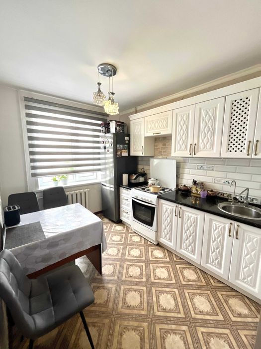 Продаётся 3 комн квартира