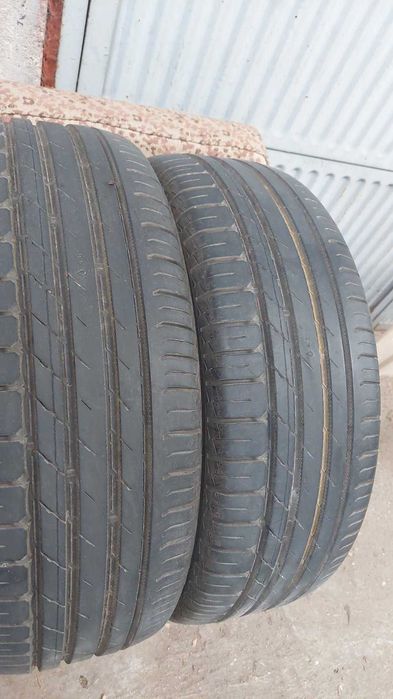 Nokian  215/60 R17 2бр.