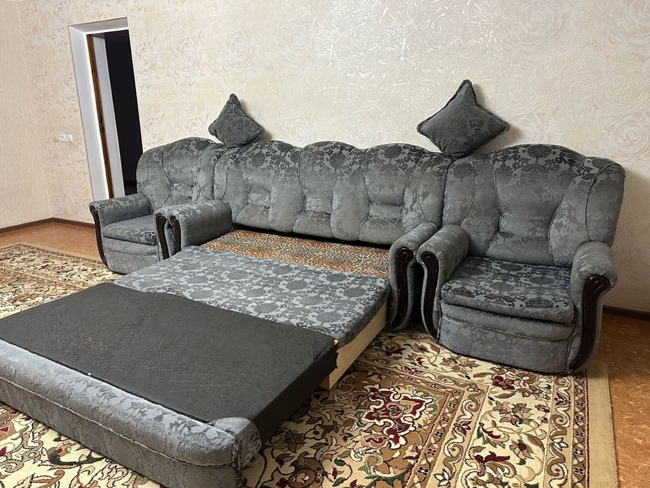 Продаю диван и 2 кресла