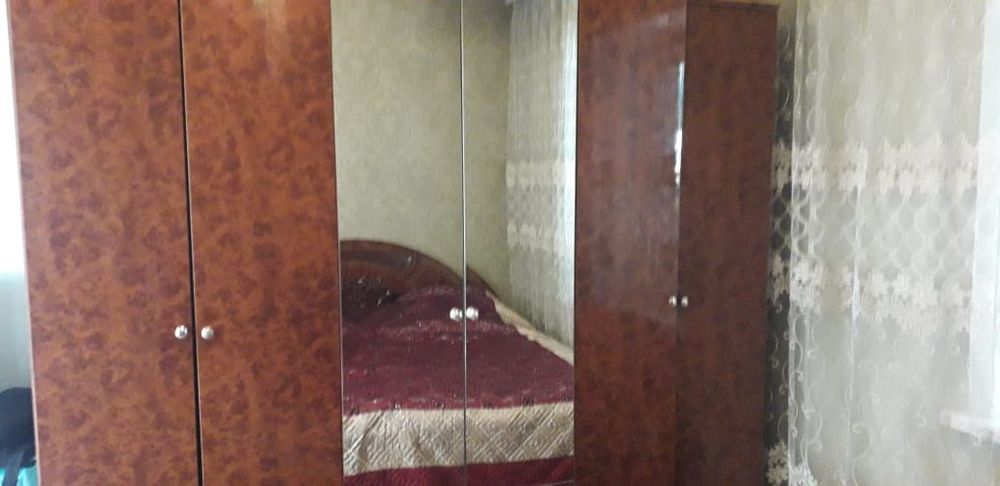 Спальный гарнитур