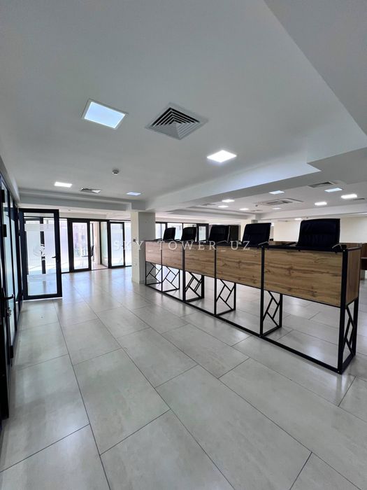 Офис возле метро Ойбек 250м2 с мебелью!