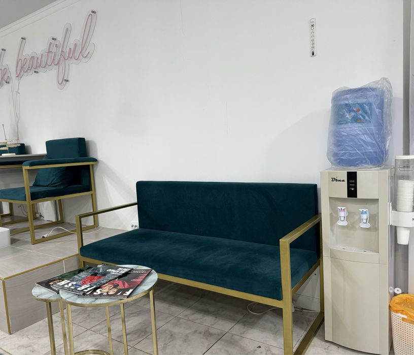 Сдается кушетка в салоне в центре города