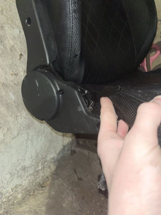 Продам игровое кресло