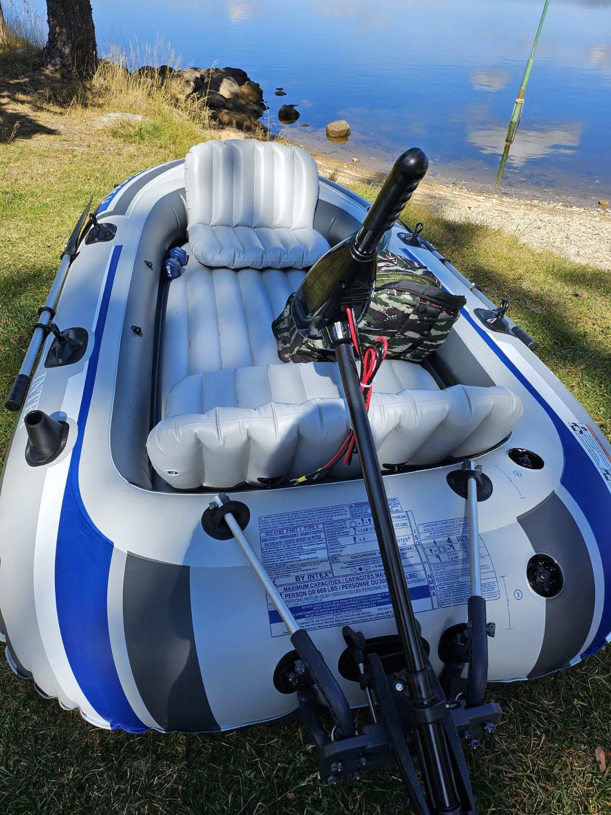Лодка Intex Excursion 4 гр. София Банишора • OLX.bg