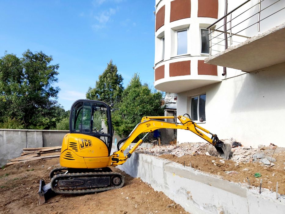 Услуги с мини багер Перник,София