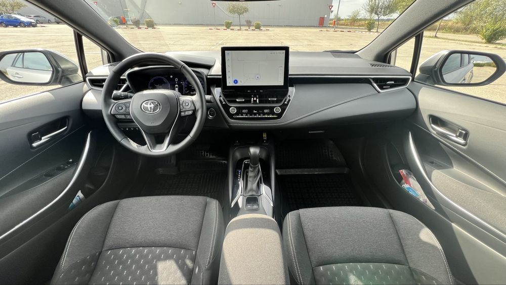 Toyota Corolla Touring Sport Business, 1.8 Benzina, Hybrid, 140 CP