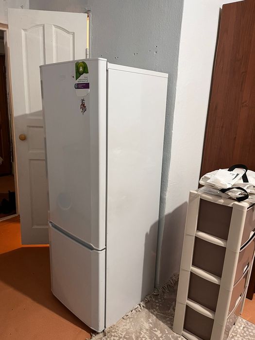 Продается холодильник