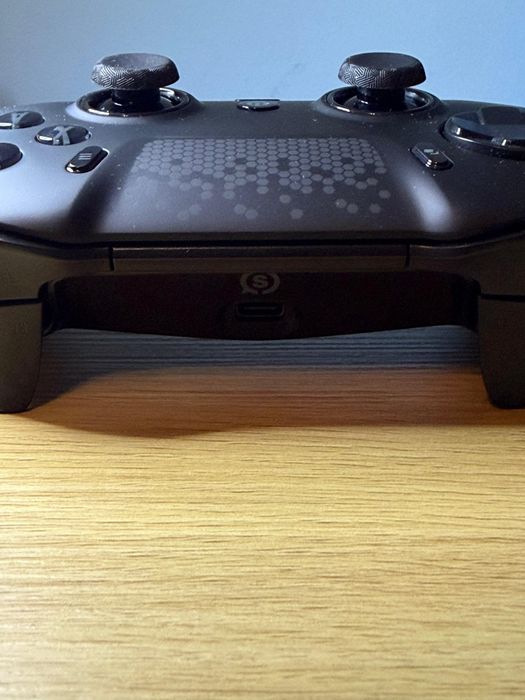 Scuf Envision – controller premium, stare foarte bună