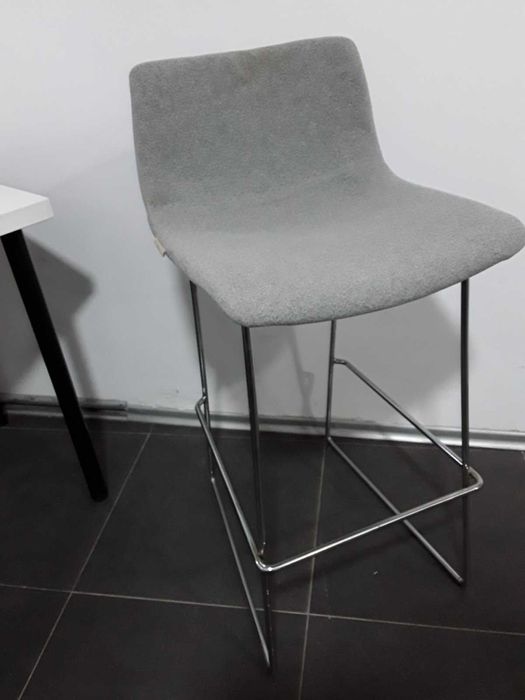 Бар стол 75 лв.метален