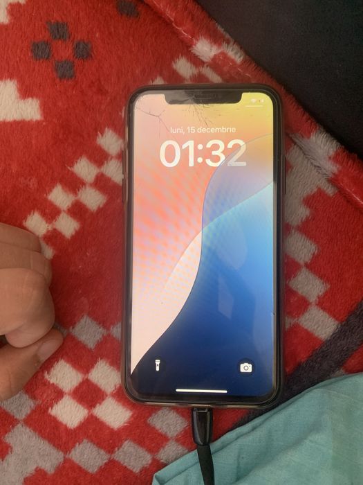 vând schimb iPhone XS