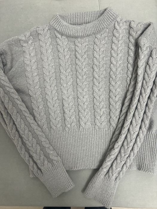 Свитер вязаный новый