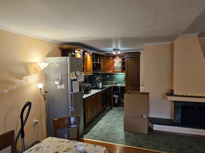 Дава се под наем Тристаен апартамент в София, Гео Милев - 120 кв.м за 625 € - Снимка #1