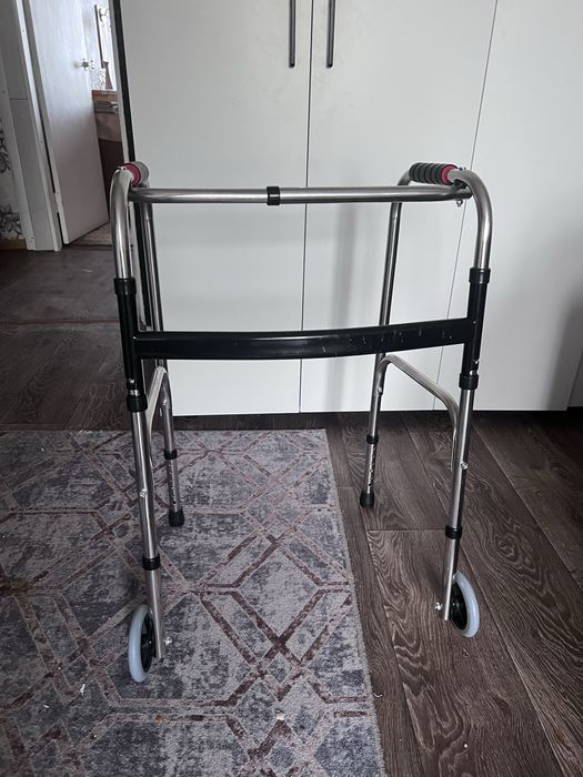 Ходунки, почти новые