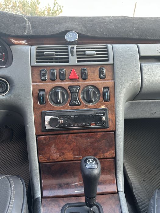Mercedes-Benz E220 — в хорошем состоянии