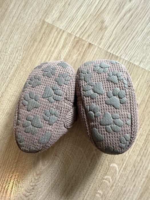 Тънки меки пантофи Next