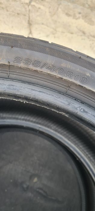 4бр гуми 235 40 19 бриджстоун