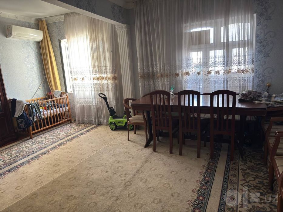 Mirzo ulugbekda uy sotiladi