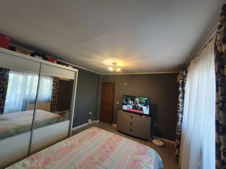 Apartament 3 camere, zonă de case Giulești – liniște, luminos.