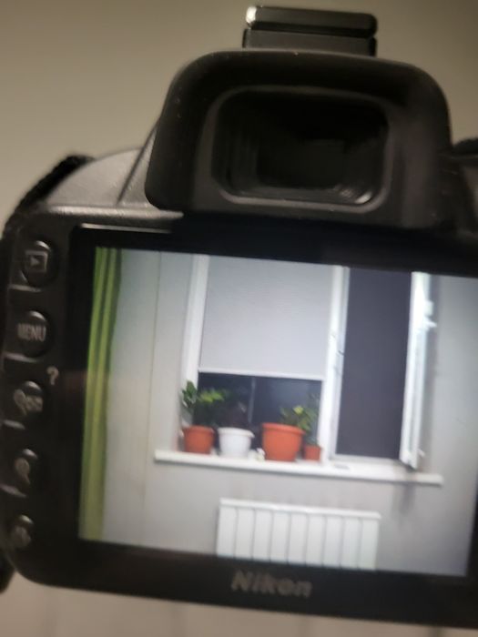 Продам фотоаппарат nikon  D3100