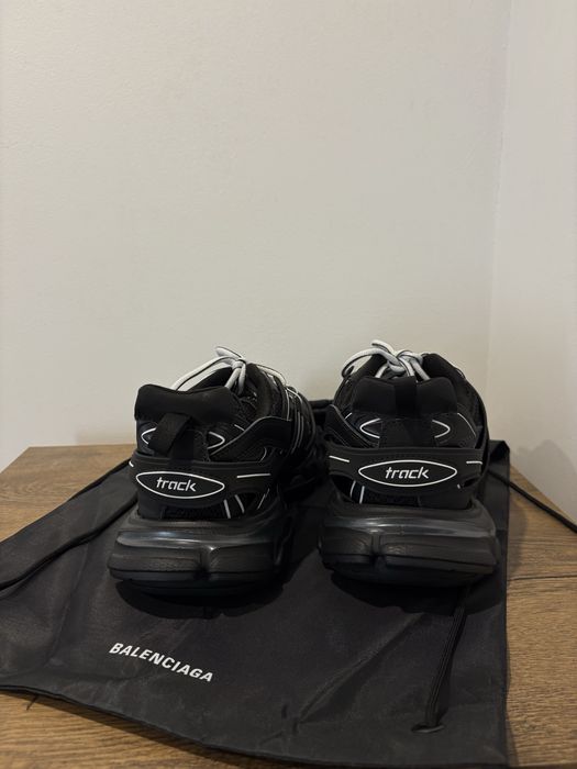 Balenciaga track Black And White 43